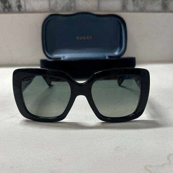 Gucci Women\'s Black Sunglasses main image 6